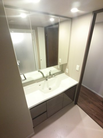 【独立洗面台】