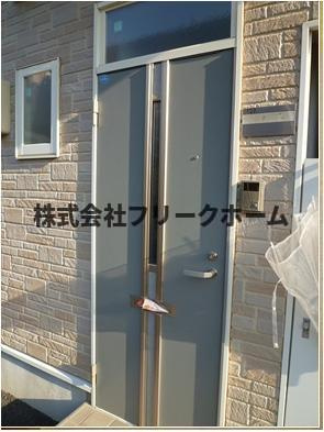 エムズヴィラ 　の玄関