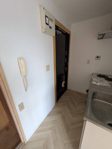 シャイン元住吉の玄関