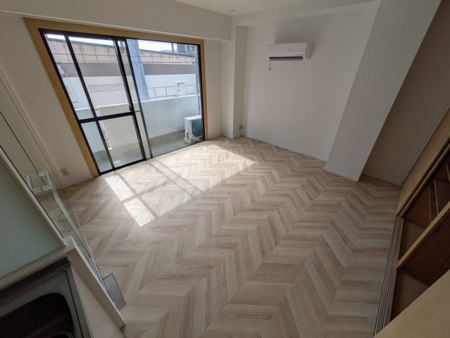 シャイン元住吉の居間・リビング