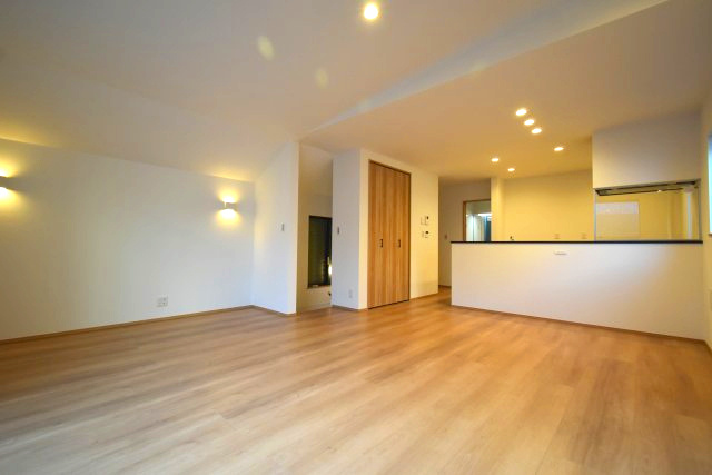 下井草1丁目・新築戸建の居間・リビング