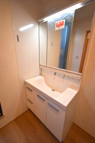 下井草1丁目・新築戸建の独立洗面台