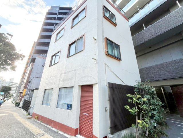 品川区北品川2丁目　中古戸建の外観|2026.02.12撮影

現地ご見学希望・資料請求などお気軽にお問い合わせ下さい！
03-5990-5201