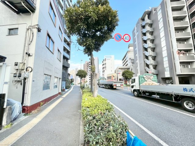 品川区北品川2丁目　中古戸建の前面道路含む現地写真|2026.02.12撮影

現地ご見学希望・資料請求などお気軽にお問い合わせ下さい！
03-5990-5201