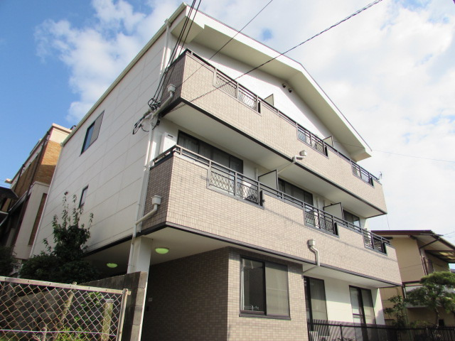 ハイツワイエムの外観