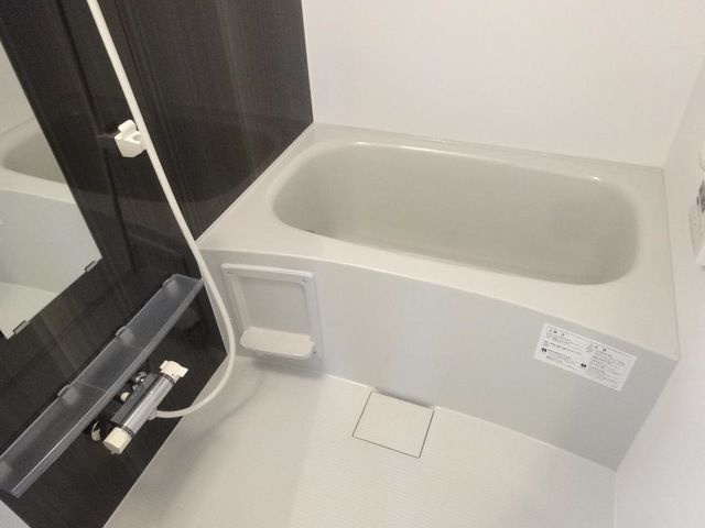 ココ　ナツの浴室