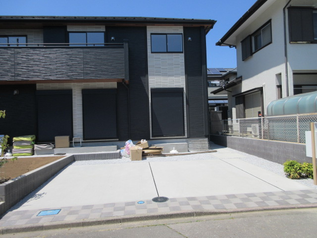 【仲介手数料無料】新築戸建　鳩山町松ヶ丘1-4-11（全1棟）の駐車場