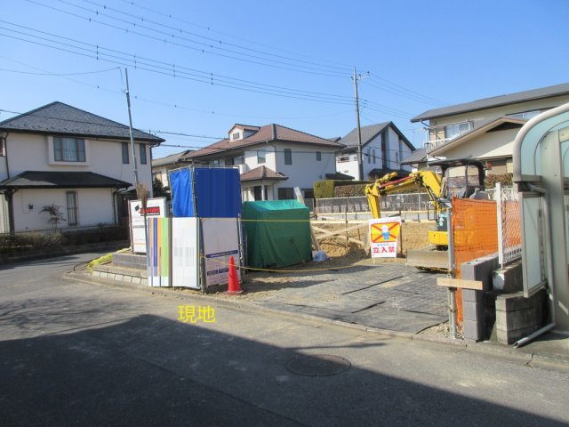 【仲介手数料無料】新築戸建　鳩山町松ヶ丘1-4-11（全1棟）の前面道路含む現地写真