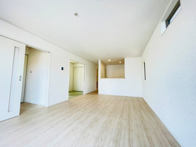 豊田市朝日町第6　新築分譲住宅　全4棟　3号棟の居間・リビング|家族団らんできるくつろぎのリビングルーム。
