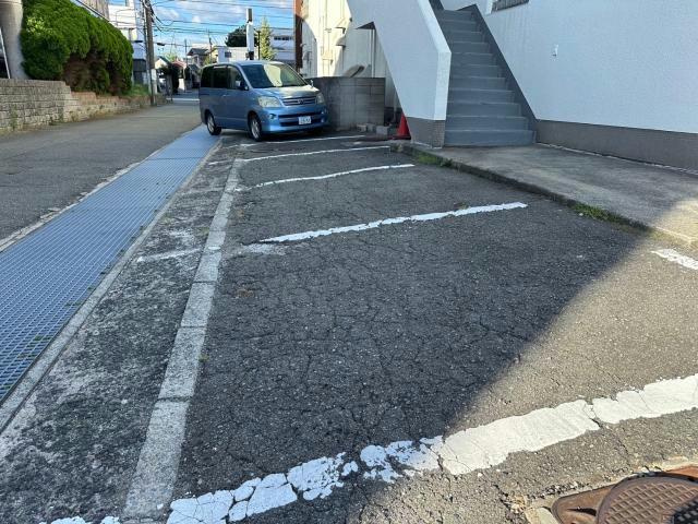 奥野ビルの駐車場