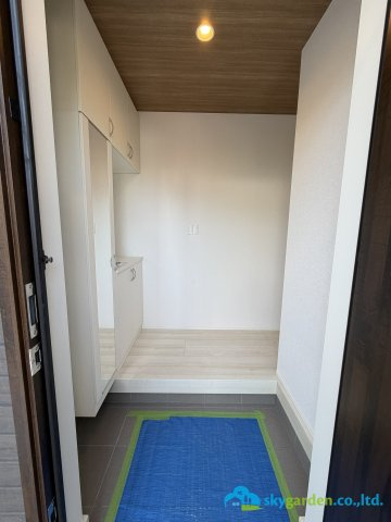 大磯町東小磯　新築戸建　全2棟　１号棟の玄関