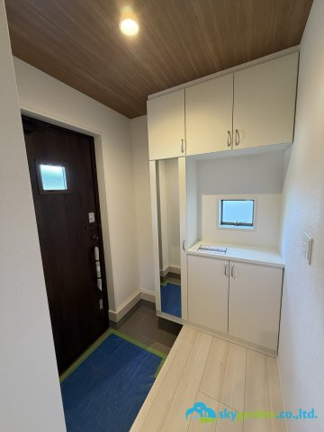 大磯町東小磯　新築戸建　全2棟　１号棟の玄関