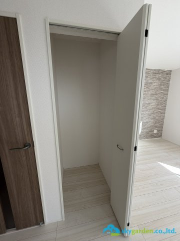 大磯町東小磯　新築戸建　全2棟　１号棟の玄関