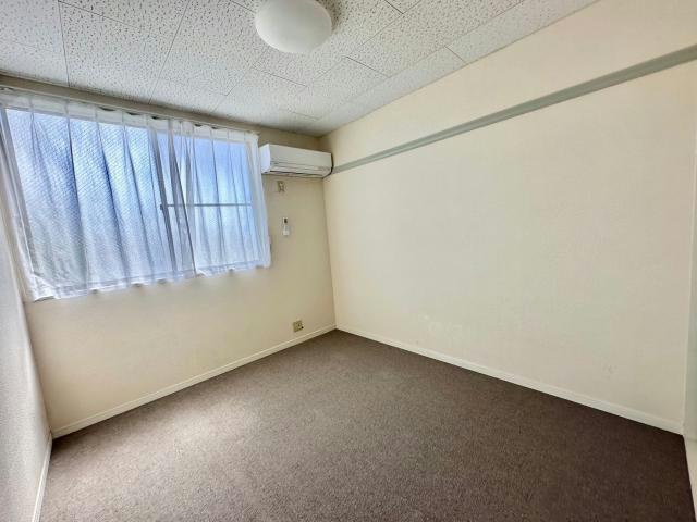 ハイツコスモスの洋室