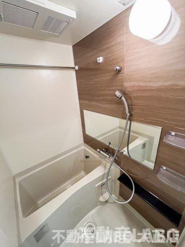 プレサンス朝潮橋ベイ・ブリーズの浴室