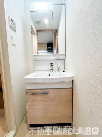 プレサンス朝潮橋ベイ・ブリーズの洗面所