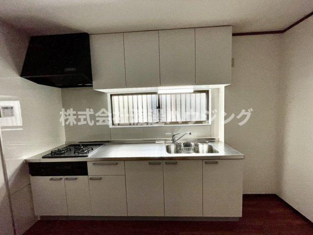 仁和寺町貸家のキッチン