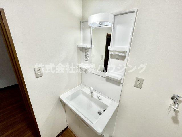 仁和寺町貸家の洗面所