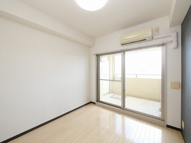 大阪市東成区東小橋２丁目の賃貸マンションの居間・リビング