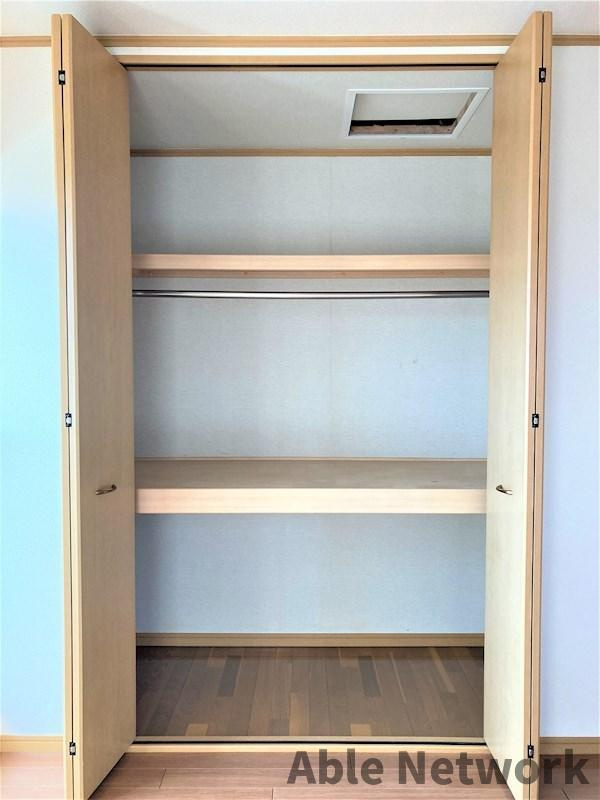 Maison la mer Ⅲの収納|2階南側洋室の押入れです！※イメージ