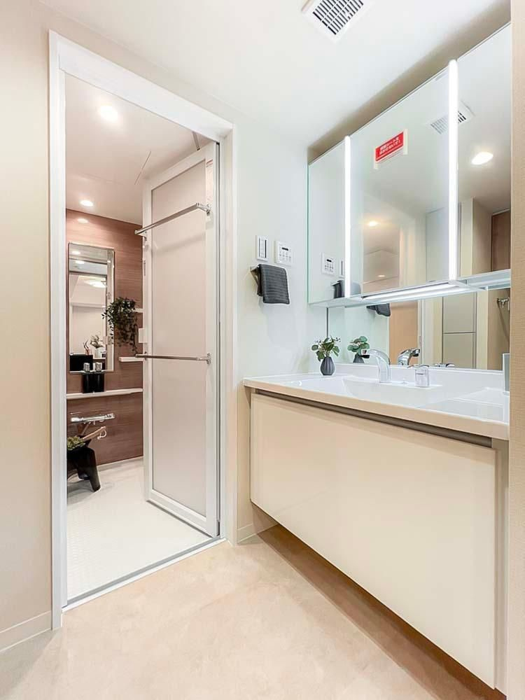 クリオレジダンス横濱ザ・マークス