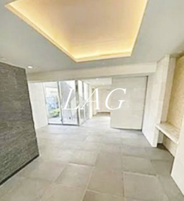 【エントランス】 | プレセダンヒルズ北千住 | エントランスです。