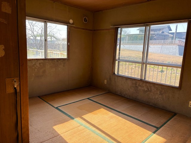 里庄町新庄売家の和室