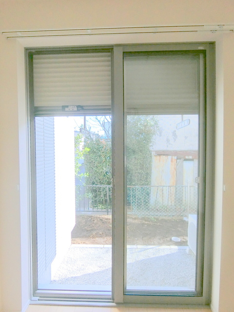 光ハウスの展望|★電動防犯シャッター完備★