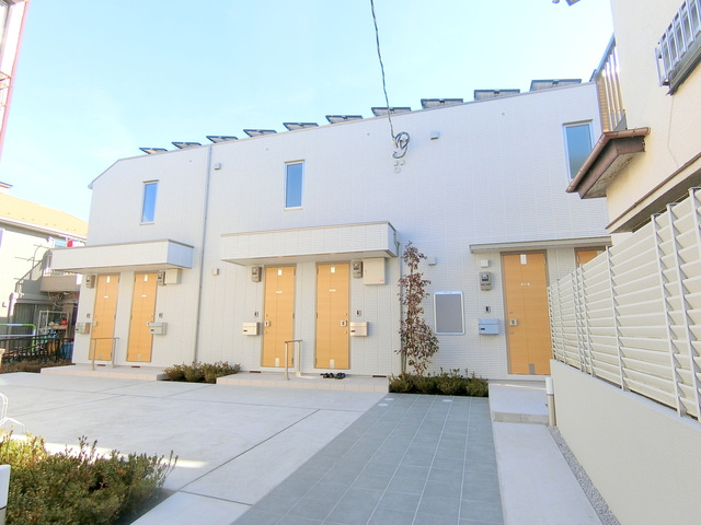 光ハウスのエントランス|★きれいなエントランス★