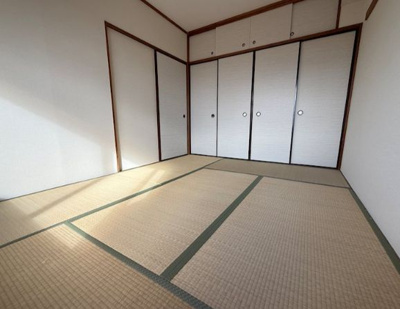 【寝室】 | セントラーレ鳥が丘