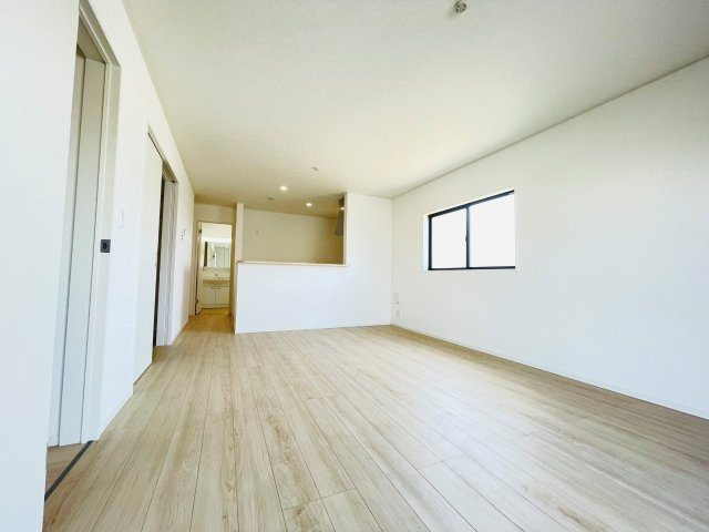 豊田市朝日町第6　新築分譲住宅　全4棟　4号棟の居間・リビング|家族団らんできるくつろぎのリビングルーム。