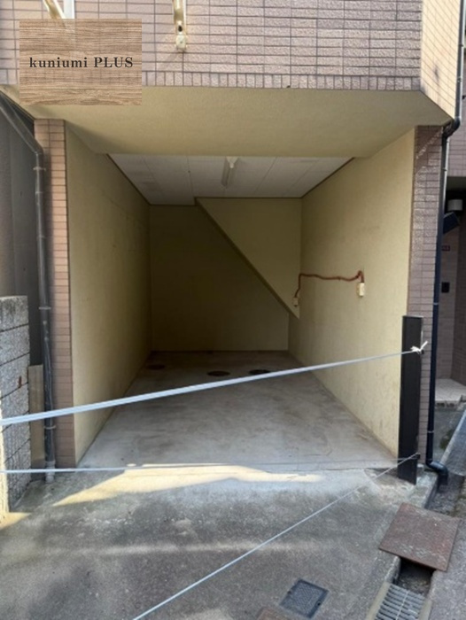 大阪市鶴見区浜3丁目の駐車場