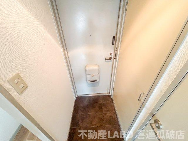 ドムール本町の玄関