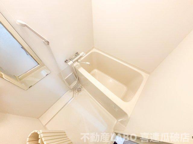 ドムール本町の浴室