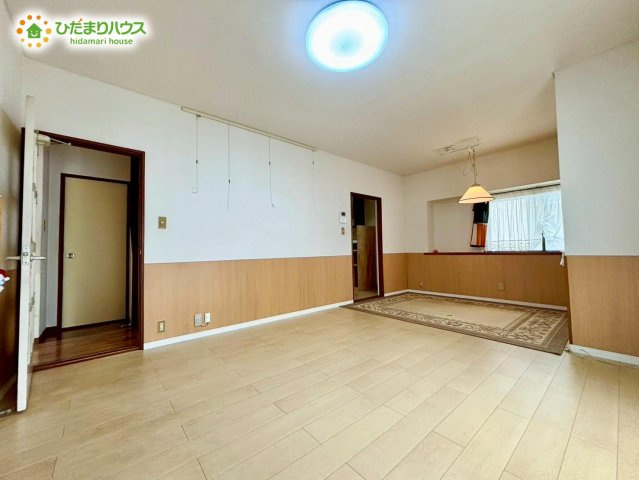 野田市西三ヶ尾　中古戸建　昭和59年築の居間・リビング