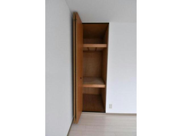 サンハイム下手野　Aの収納