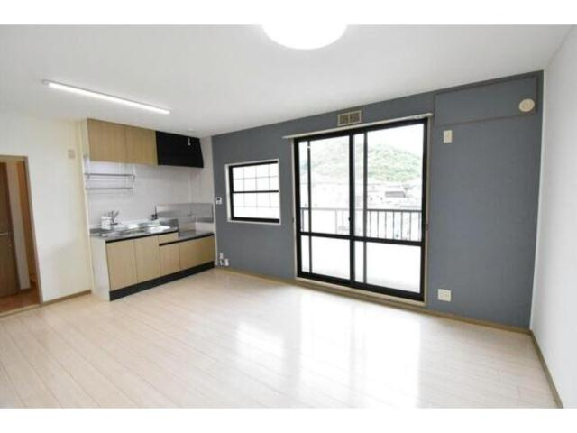 サンハイム下手野　Aの居間・リビング