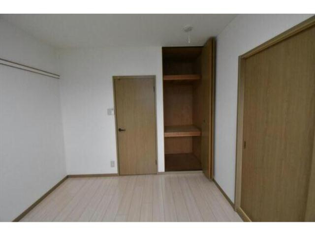 サンハイム下手野　Aの洋室