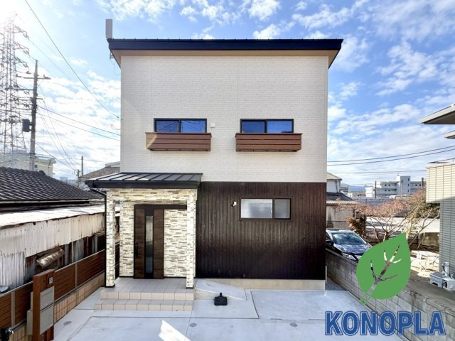 【中古戸建】高崎市双葉町の外観|■外観｜土日のご見学はもちろん、平日・夜間のご案内も大歓迎です♪「今から見たい」や「仕事終わりに見たい」にもご対応できますのでお気軽にお問い合わせください♪