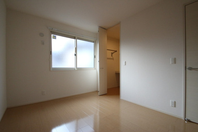 【洋室】 | 横内GARDEN D棟 | 洋室6.1帖