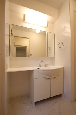 【独立洗面台】 | 横内GARDEN D棟 | 洗髪洗面化粧台