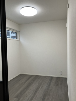 【洋室】 | スターブル | 302 洋室