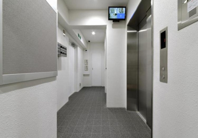 【エントランス】 | エスアイアール高宮 | エントランス写真