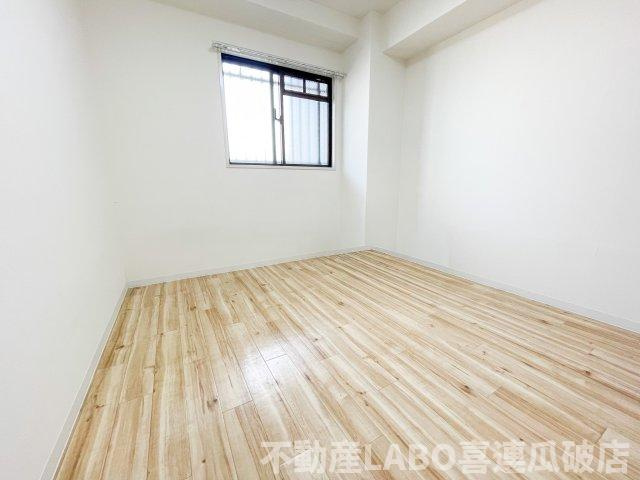 メゾンエスポアールの洋室