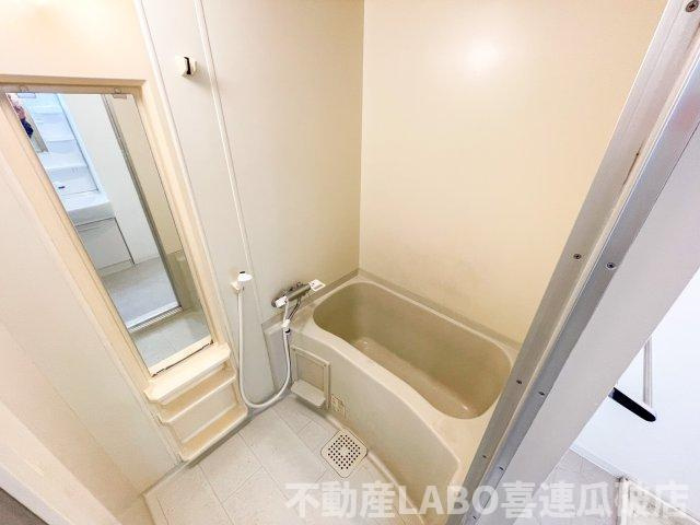 メゾンエスポアールの浴室