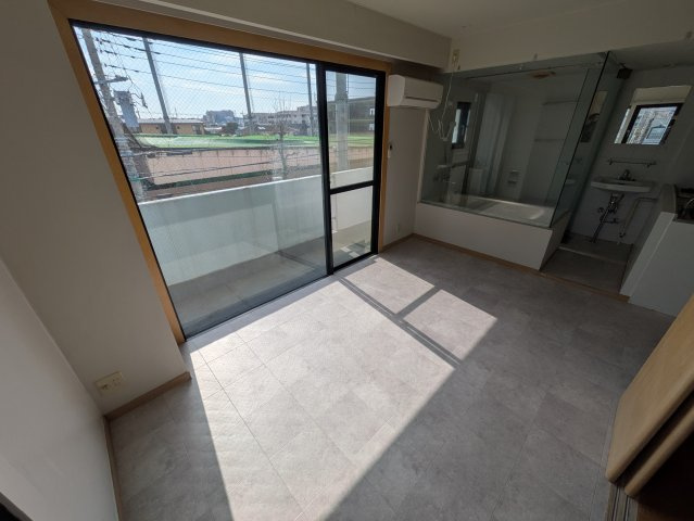 シャイン元住吉の居間・リビング