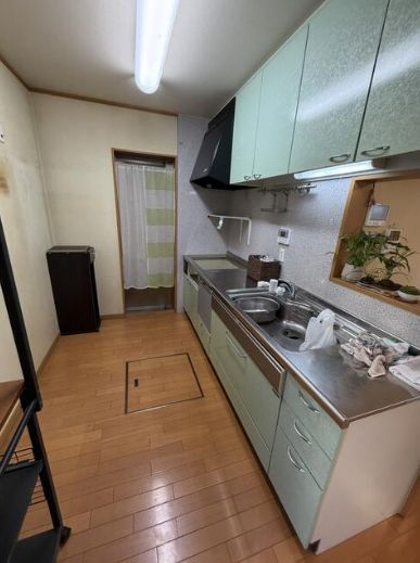 岸和田市西之内町　中古戸建のキッチン