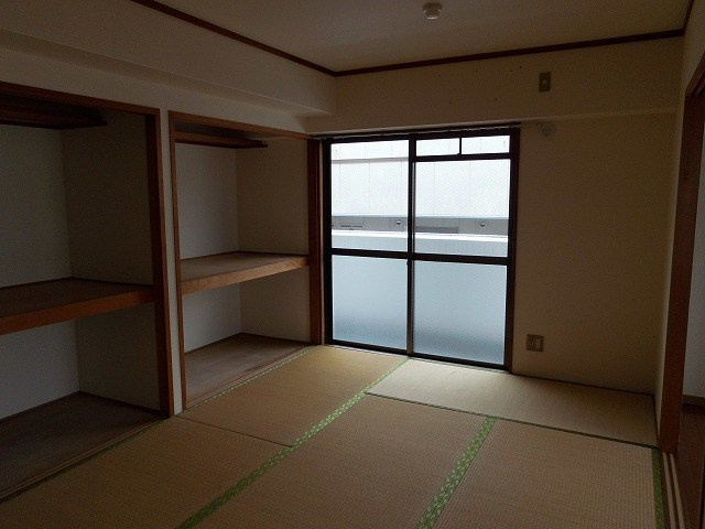 サンシャイン川久の和室