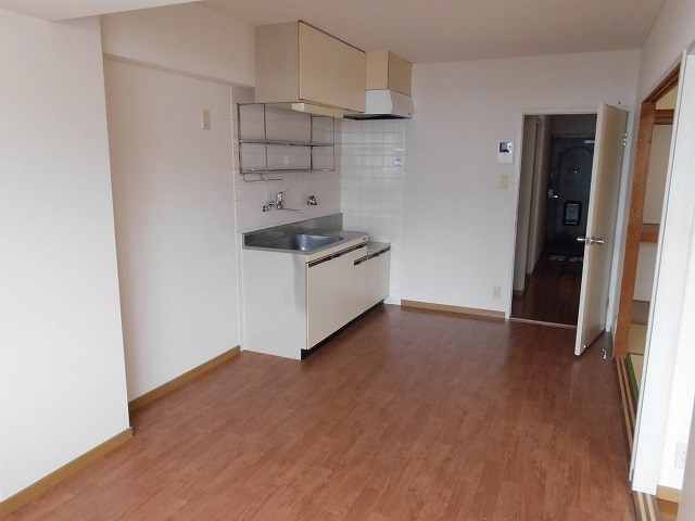 サンシャイン川久の居間・リビング