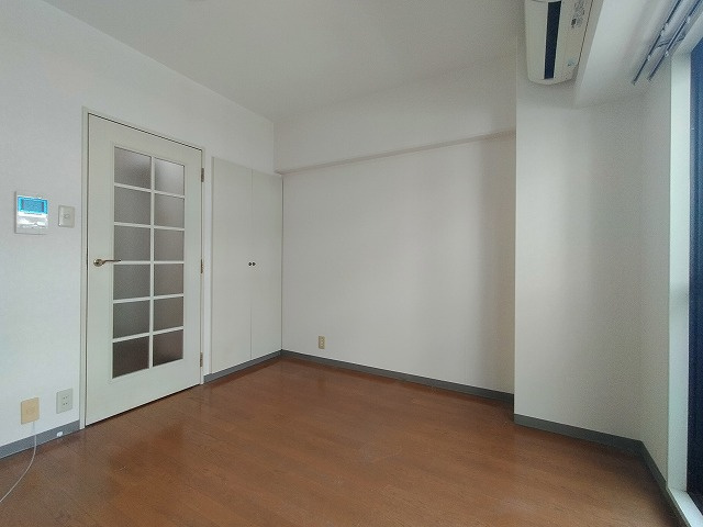 神戸市東灘区青木５丁目の賃貸マンションの内装|洋室